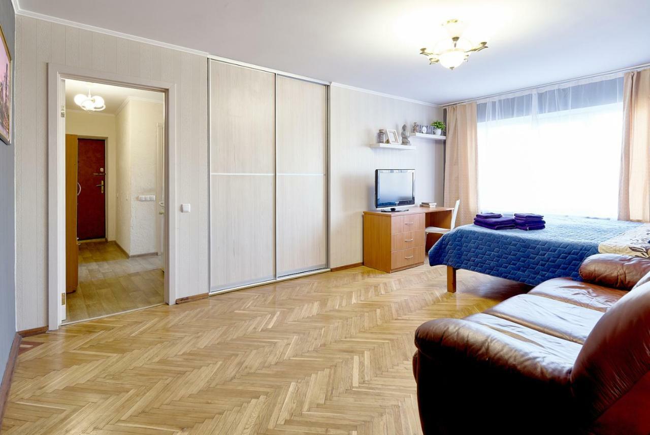 L3-82 Main Street- Modern New Three 3 Separate 3Bedrooms 100 M2 - Central Location, Metro Palace Of Sports - Gulliver Mall, Arena City Kiev Exterior foto