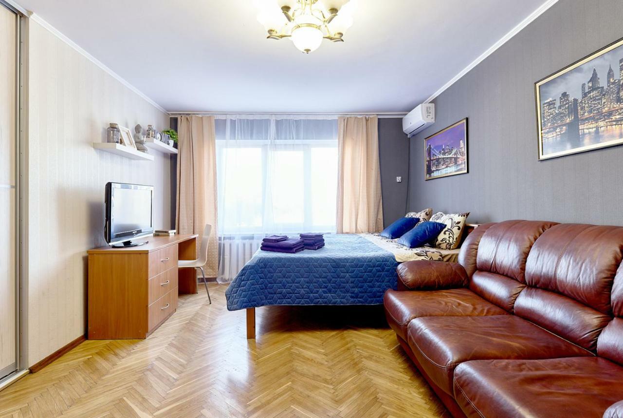 L3-82 Main Street- Modern New Three 3 Separate 3Bedrooms 100 M2 - Central Location, Metro Palace Of Sports - Gulliver Mall, Arena City Kiev Exterior foto