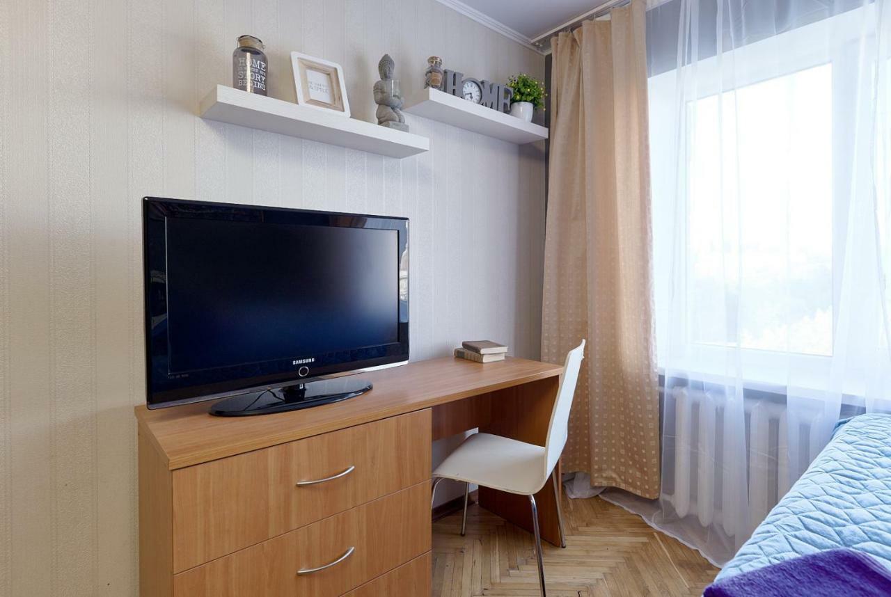 L3-82 Main Street- Modern New Three 3 Separate 3Bedrooms 100 M2 - Central Location, Metro Palace Of Sports - Gulliver Mall, Arena City Kiev Exterior foto