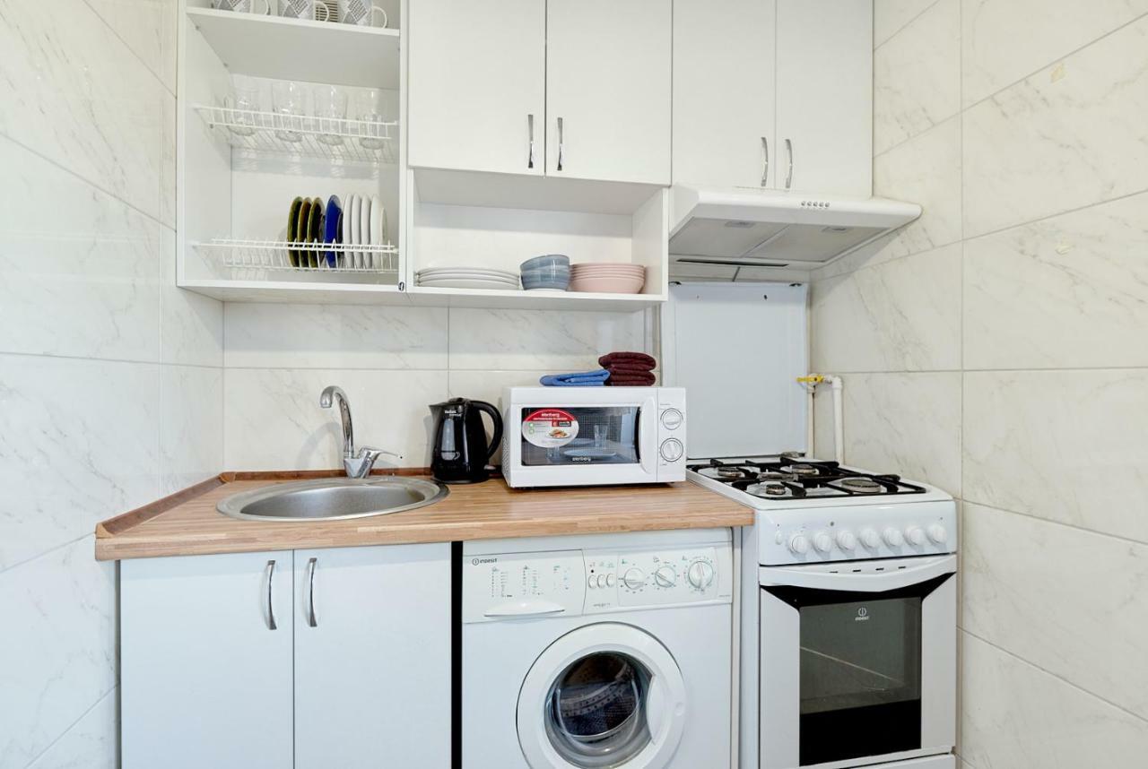 L3-82 Main Street- Modern New Three 3 Separate 3Bedrooms 100 M2 - Central Location, Metro Palace Of Sports - Gulliver Mall, Arena City Kiev Exterior foto